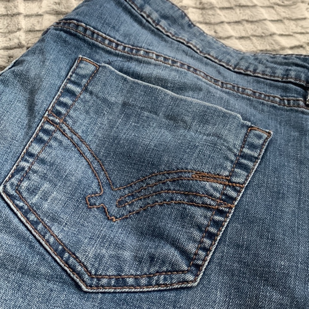 William Rast crop jeans - Picture 7 of 13